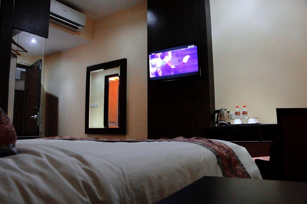 The Belagri Hotel And Convention Sorong Room photo